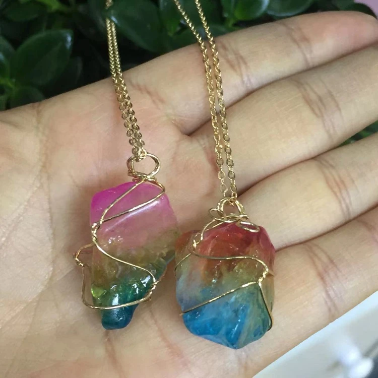 

Jialin jewelry Custom Seven Colors Natural Raw Stone rainbow Winding Crystal Pendant Transparent Multicolor Chain Necklace