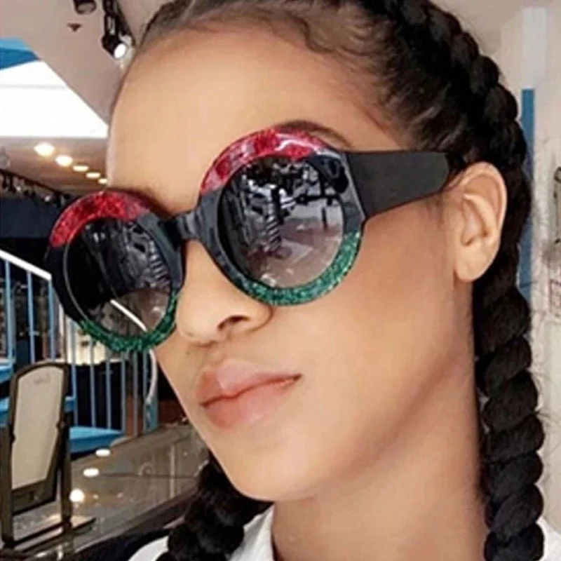 

9006 Hot Selling Vintage Plastic Frame Shades Red Green Round Sunglasses For Women 2021, As picture