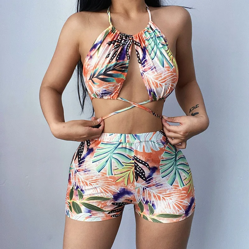 

FS3094D summer beachwear floral Printed Halter Swimsuit women sexy shorts Two Piece Set