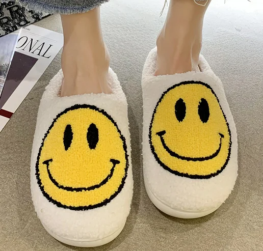 

New Smiley Face Women Smile Happy Face Retro Soft Plush Comfy Warm Slip-on Slippers, Yellow,black,white,grey