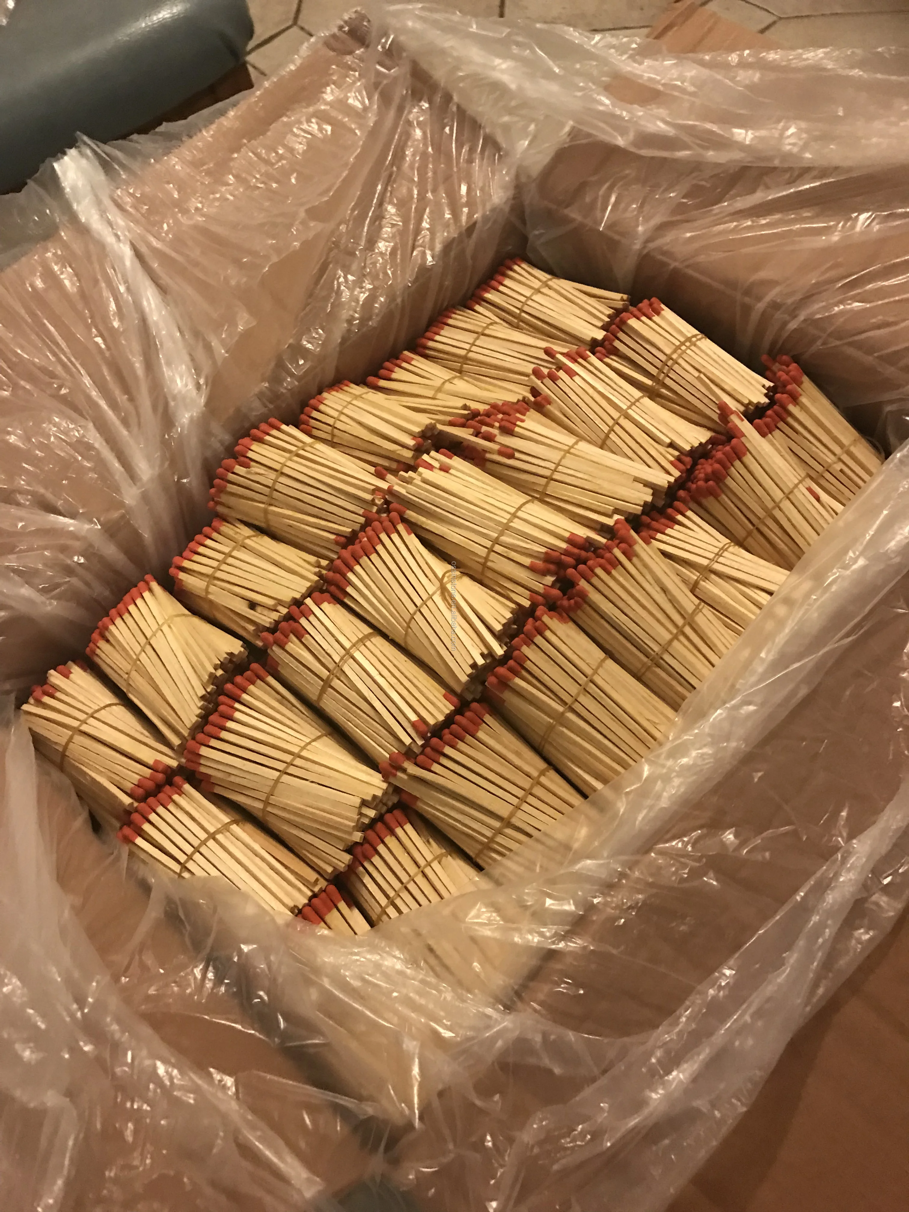 Hot Sale Bulk Matches Colored Tips Safety Matches Stick Buy Match