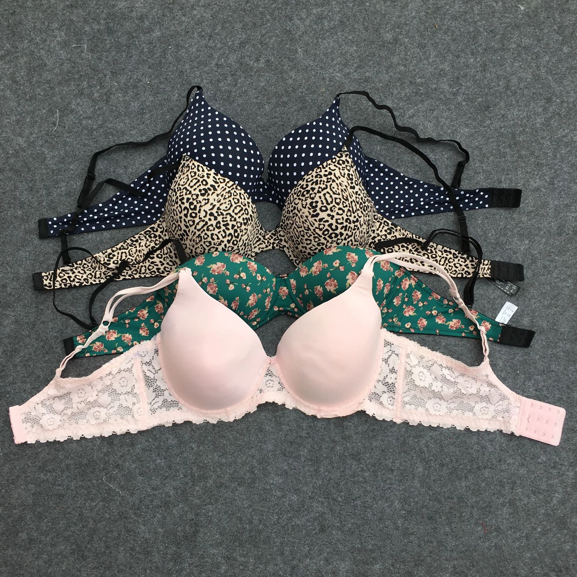 

Wholesale Young Girls and Women sexy plus size lace brassiere bra