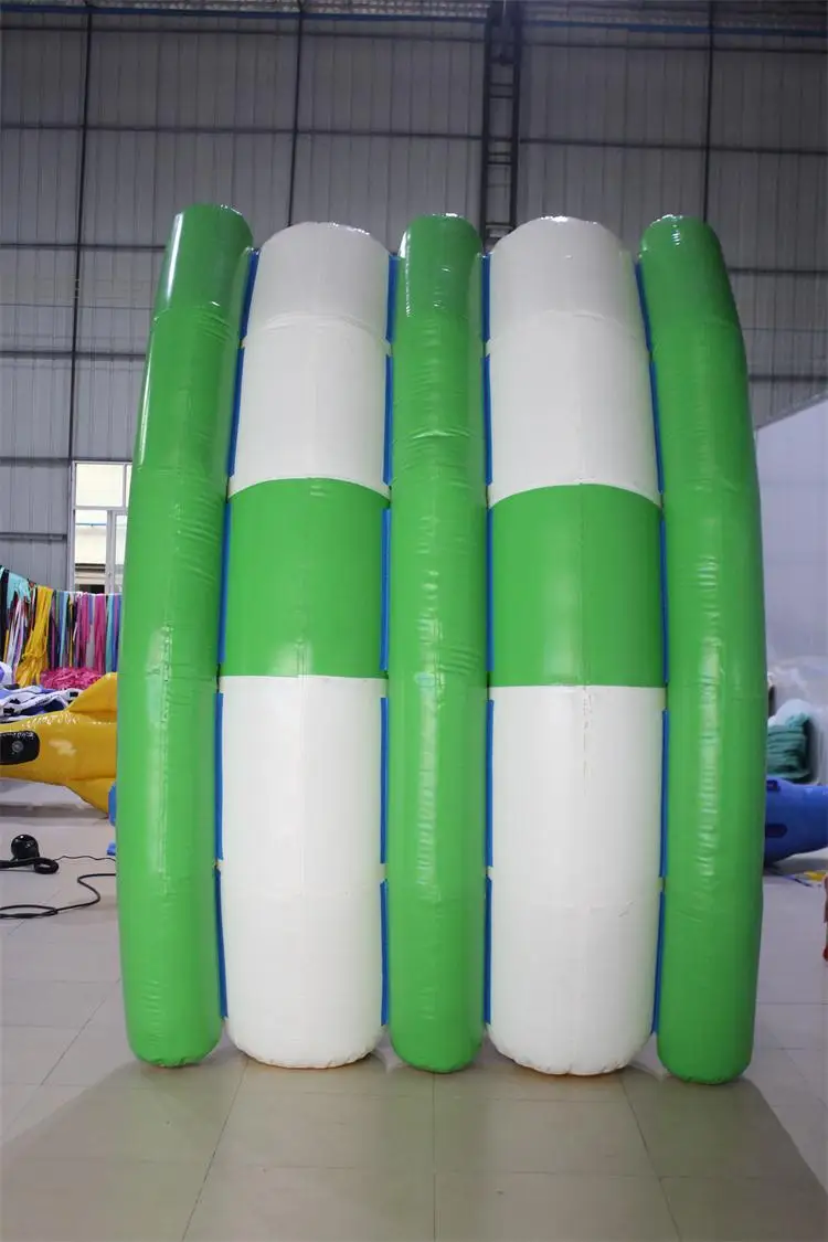 热卖便宜充气水跷跷板出售