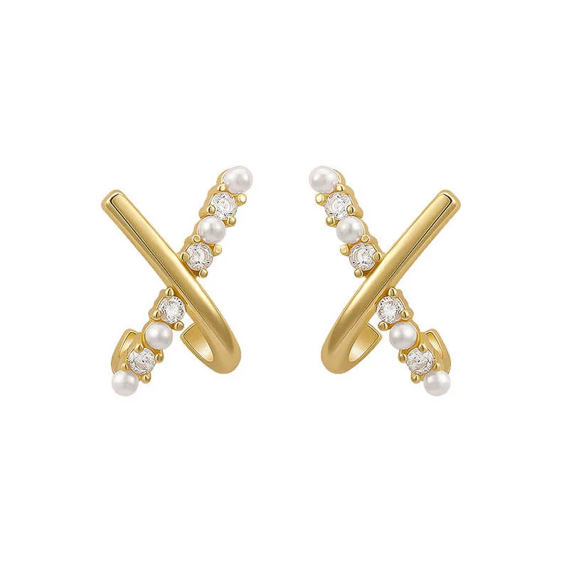 

Exquisite and Small Cross Pearl Earrings S925 Silver Needle Premium Earrings