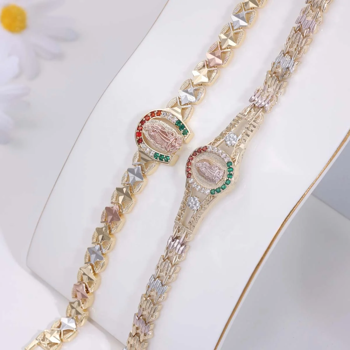 

Good Quality14k 18k Oro Laminado Fancy Chain Bracelets Product Virgin Mary Guadalupe Tricolor Bracelet