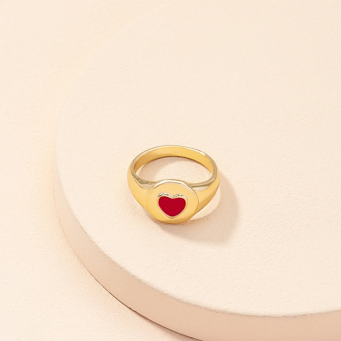 

Newest Arrival Red Heart Enamel Band Rings Mini Oil Drip Heart Statement Rings For Girl