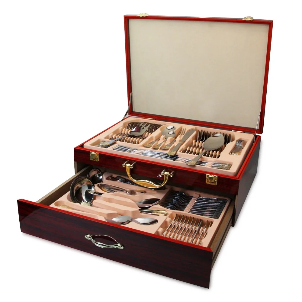 

2022 Hot Selling Tableware European And American Titanium Plated Color Western Steak Set Portable Cutlery Sets