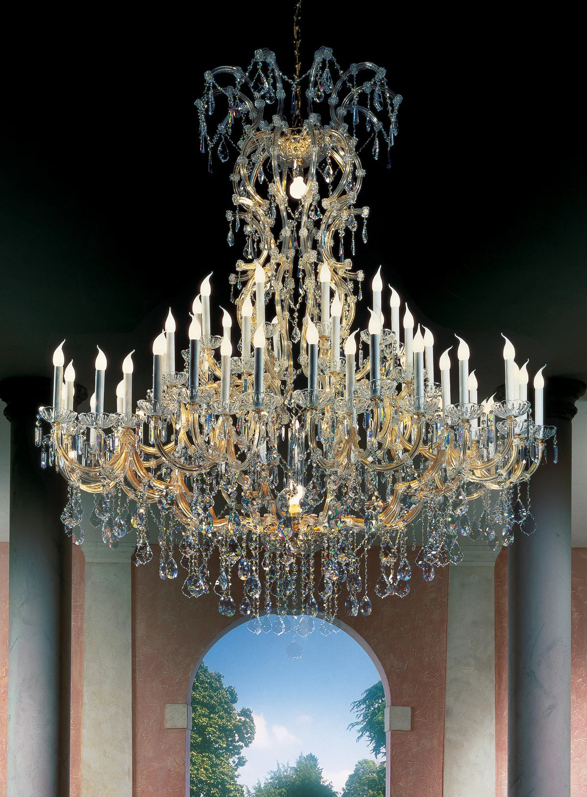 guzhen high 品质批发教堂水晶枝形吊灯