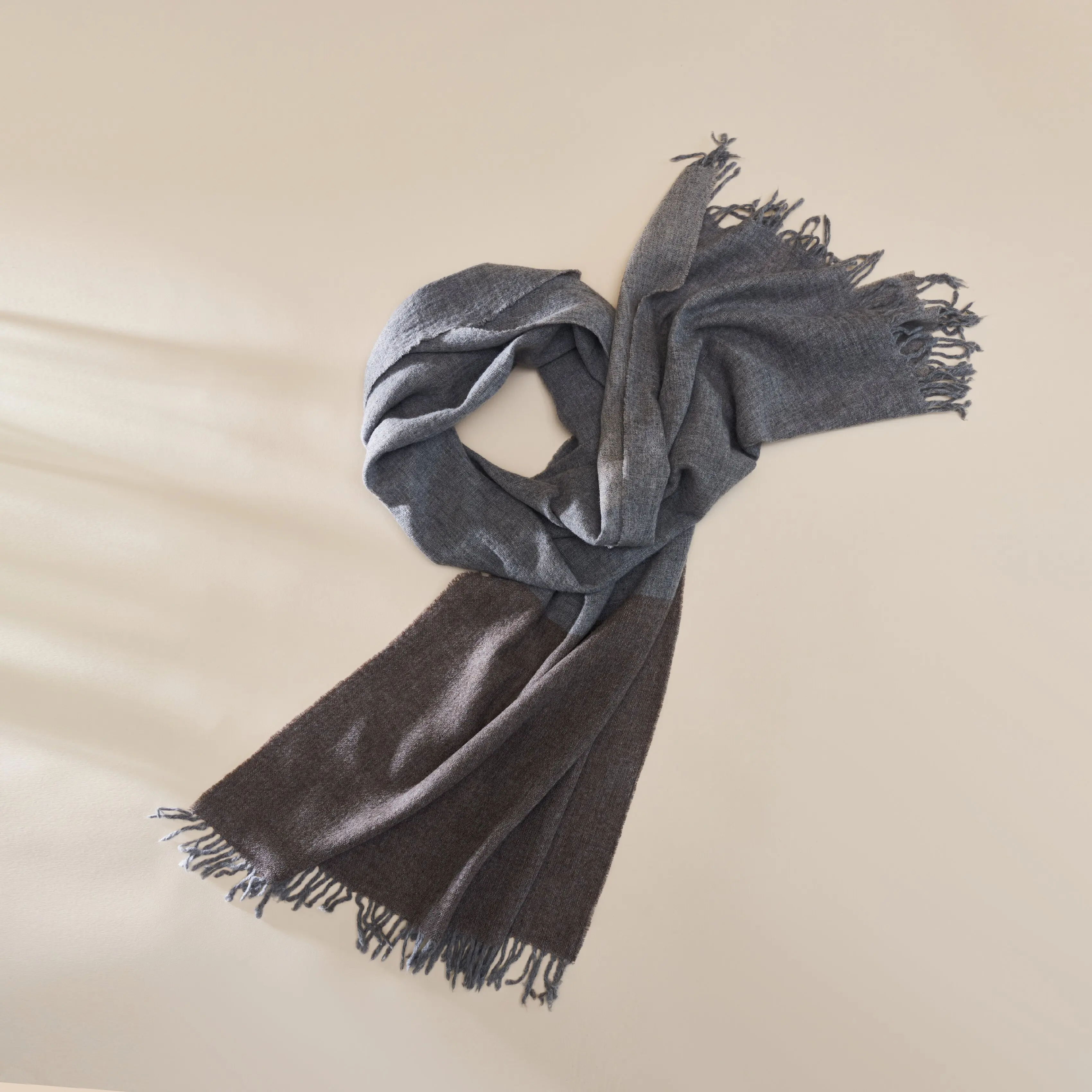 New Design Italian Style 100% Australian Wool Eco-Friendly Winter Blanket Throw Shawl Scarf Wrinkle Resistant Breathable