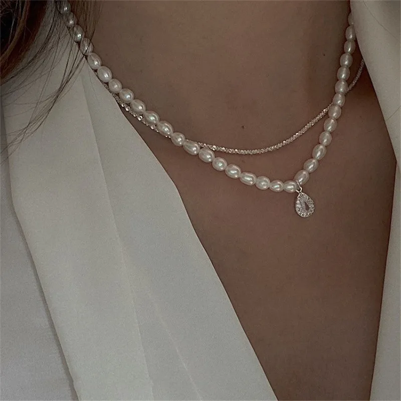 

HongTong Natural Freshwater Pearl Necklace French Baroque Style Zircon Pendant Elegant Necklace Women