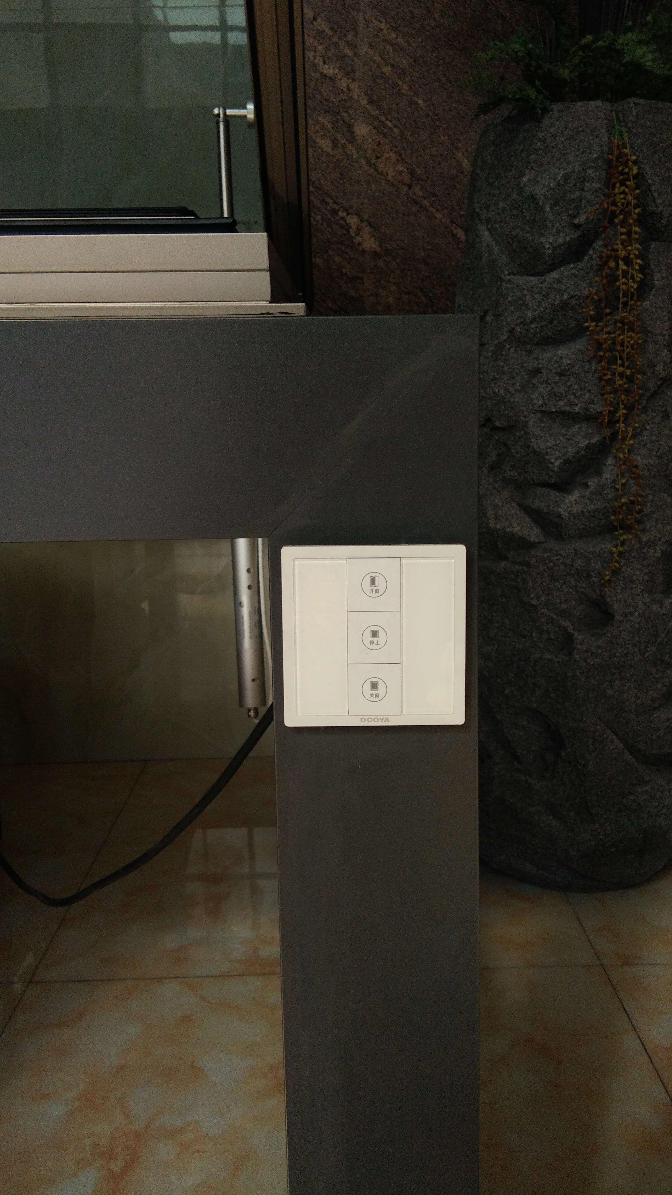 
Good quality factory price aluminum electric skylight top hung opening angle 90 degrees roof skylight roof window 