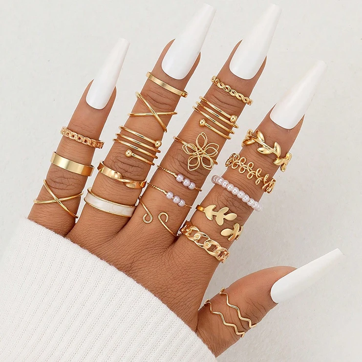 

17KM Fashion Geometric Snake Heart Vintage Rings Set Punk Gold Plated Crystal Butterfly Ring Set For Women