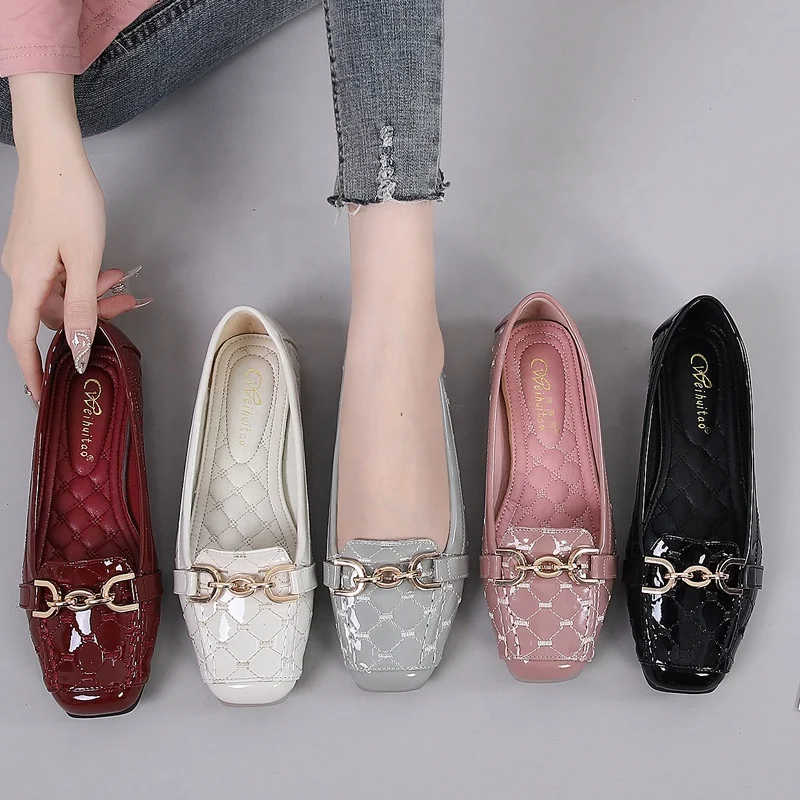 Y 35-43 Big Size Cushioning Patent Leather Metal Buckle Lightweight Soft Breathable Closed Toe Woman Ladies Female Casual Shoes