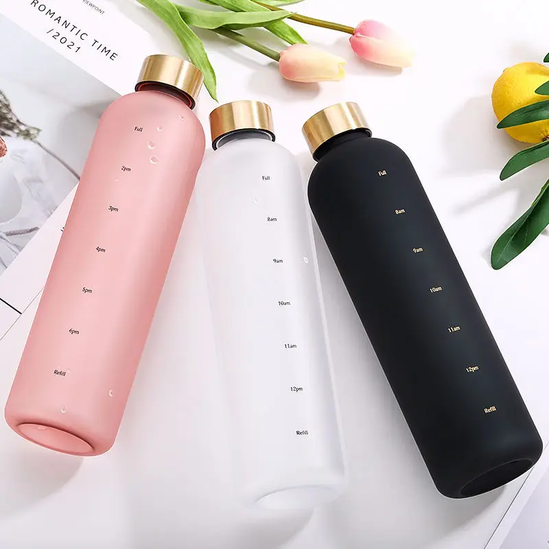 

New 1000ml Tritan plastic large capacity gradient frosted water bottle with electroplated copper lid stainless steel lid, Picture