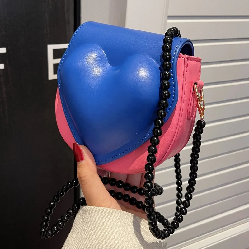 

2022 New Drop Shipping Glossy PU Leather Handbag Shoulder Woman Sling Bag Fashion Mini Women Heart Small Jelly Bags