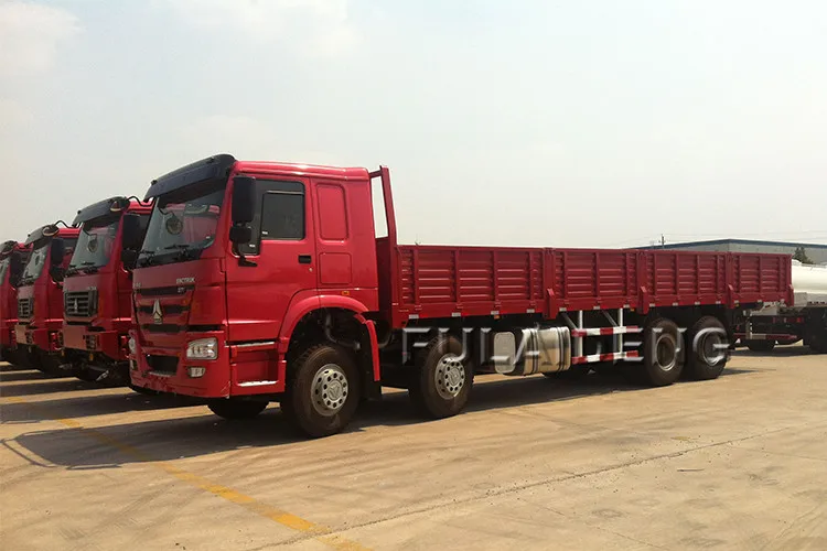 howo 8x4 箱式货车重型干货运输卡车