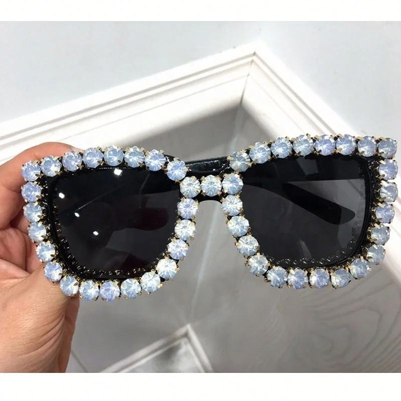 

Shiny Oversized Frame Big Rhinestone Sunglasses Luxury Decorative Sunglasses in Stock, Colors