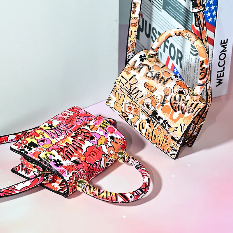 

2021 Summer New fashion Graffiti Bag With Color Graffiti Sandals Matching purses and slippers Set For Women