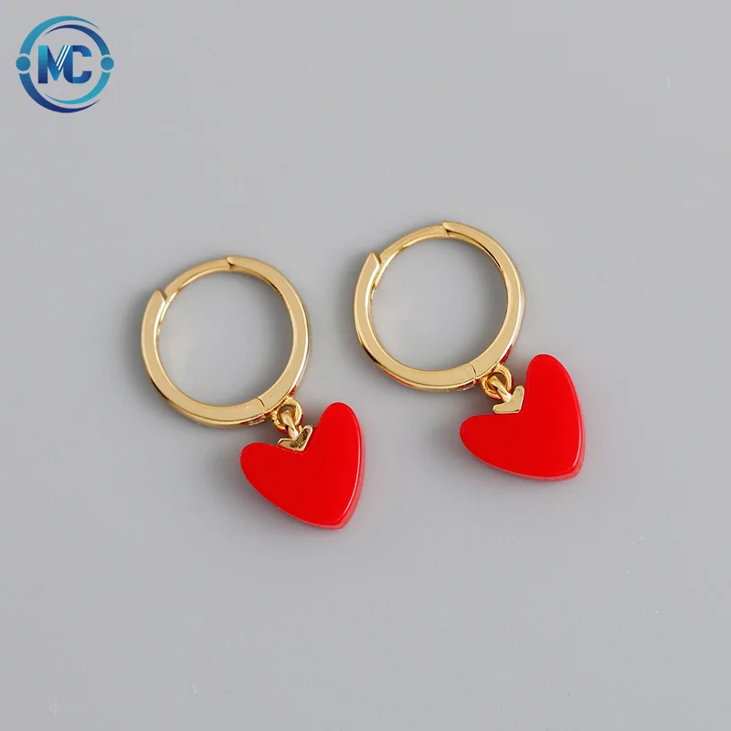 

2021 New Style 18K Gold 925 Sterling Silver Minimal Hoop Earrings Gold Pated Red Love Heart Pendant Earrings for Fashion Women