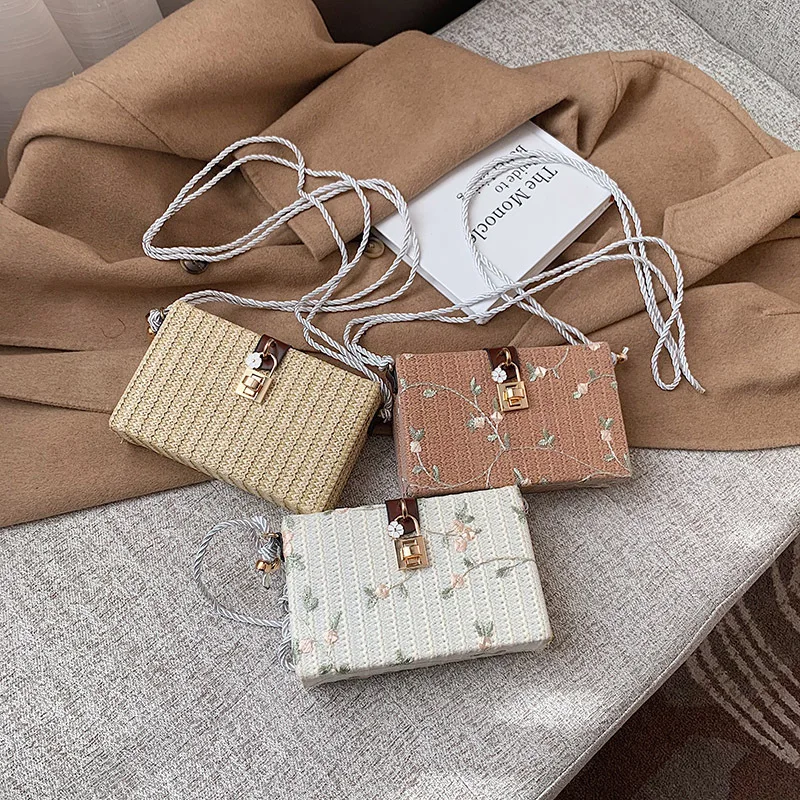 

2021 Wholesale Ladies Small Shoulder Box Handbags Woven Purses Popular Hand bags For Women