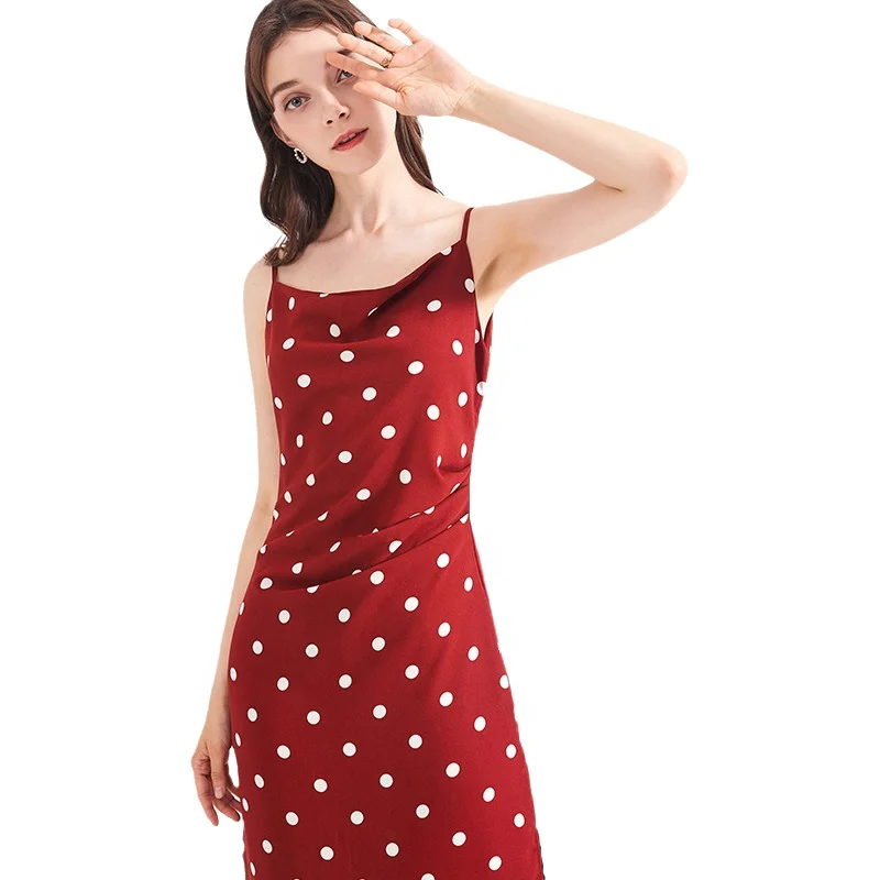 

Skirt of belt of gules wave dot accepts waist to show thin in long money side fork dress, Red/black