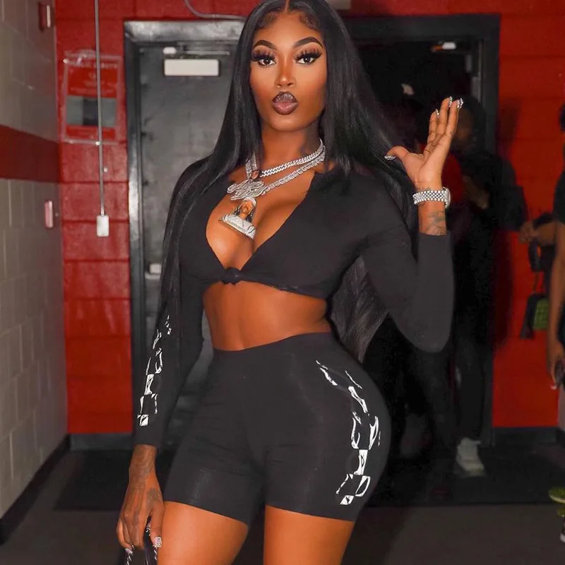 

C0473 Winter 2021 printed sexy deep V nightclub wear long sleeve T-shirt high waist sports shorts suit for women