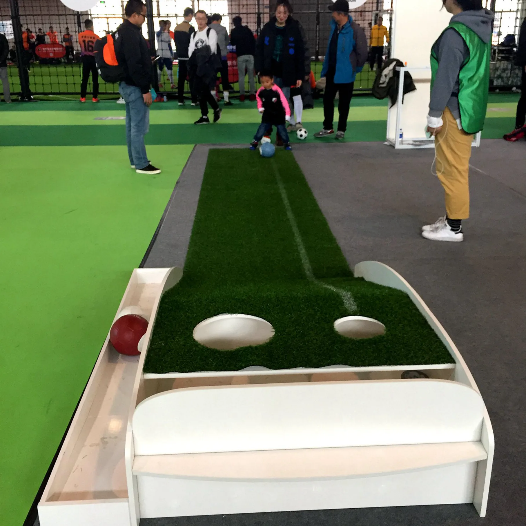 

New concept wood soccer golf soccer training auxiliary equipment online order, White or customized