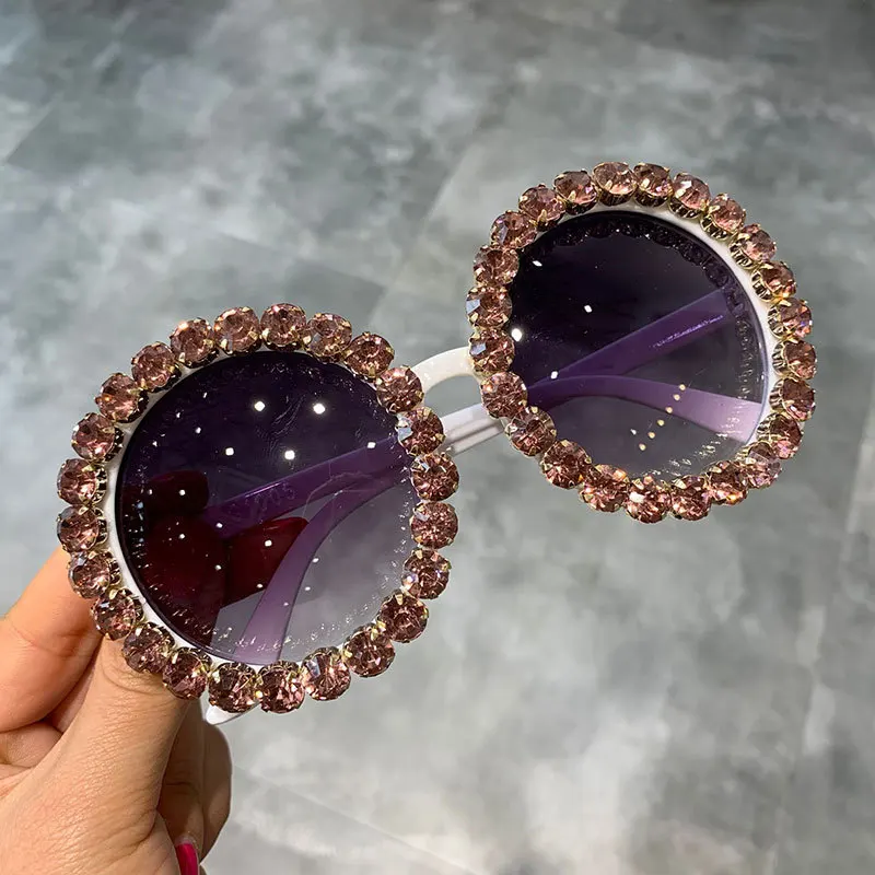 

Barlaycs 2020 Fashionable Brand Luxury Unique Oversized Trendy Vintage Round Crystal Rhinestone Women Eyewear Sunglasses Vendor