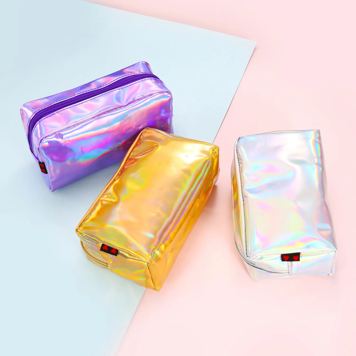 

Customized Professional Purple Metallic Holographic PU Cosmetic Makeup Bag For Travel