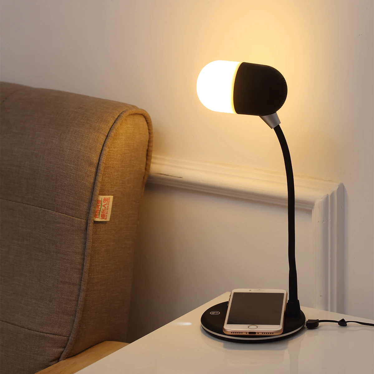 

Modern LED Desk Lamp Wireless Charger USB Charging 3 IN 1