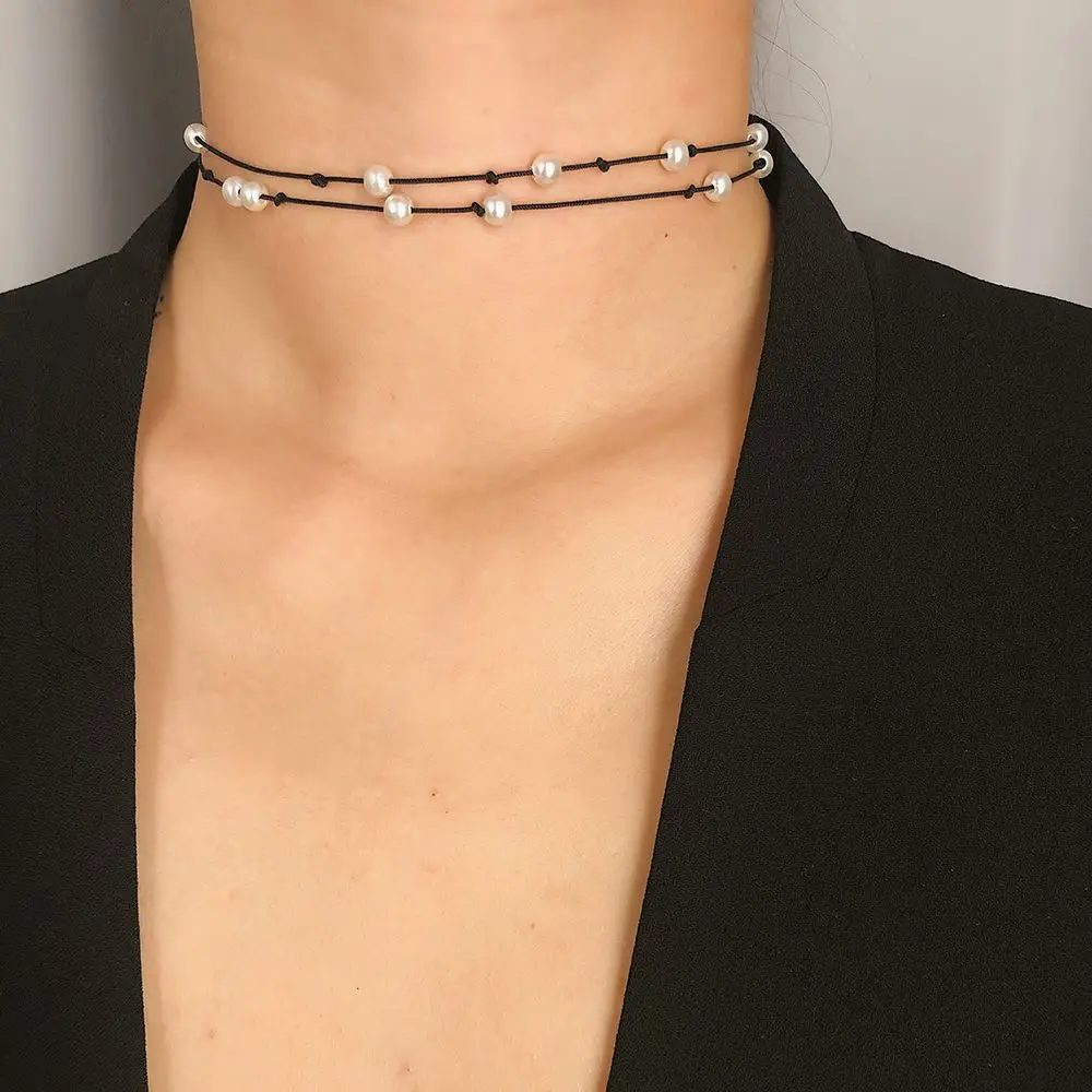 

2019 New Women Sexy Imitation Pearl Black Rope Knotted Simple Style Daily Wear Choker