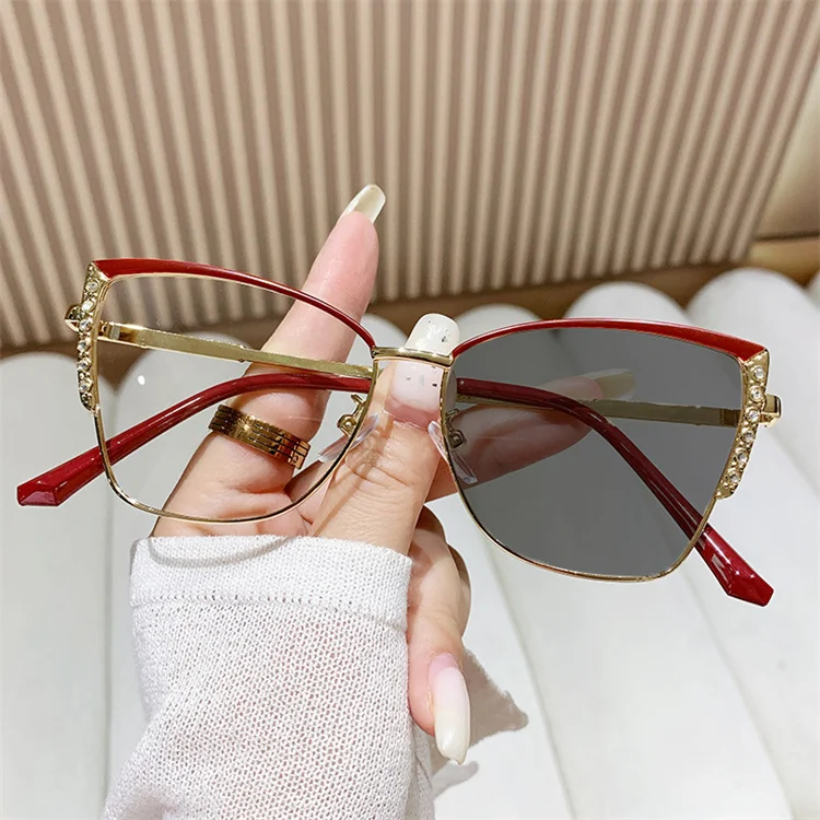 2024 Brand metal cat Eye Glasses Optical Eyewear Frames Anti Blue Light Blocking Clear Myopia Eyeglasses photochromic Frames