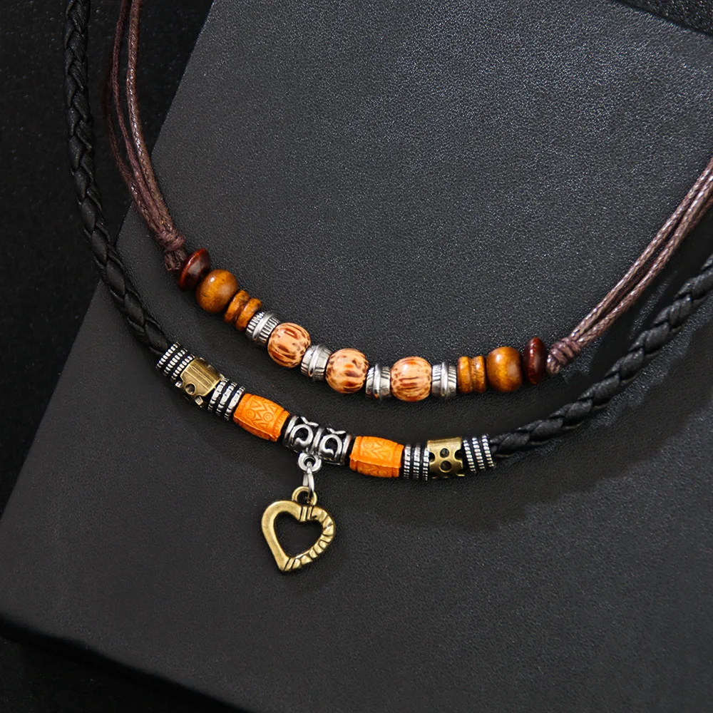 

2023 new fashion wooden bead necklace love metal Valentine's Day necklace vintage clavicle chain wholesale