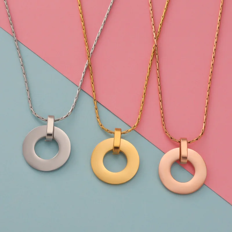 

Factory Outlet 20mm Blank Round Pendant Necklace Colorful Electroplating Round Tag Necklace Round Hollow Pendant Necklace