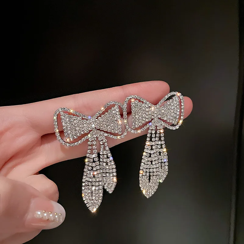 

2021 trendy crystal dangle bowknot large fashion earrings