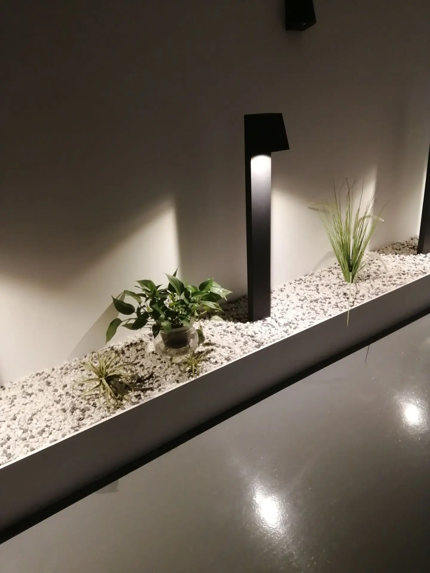 
Hot selling aluminum body 5w COB 400mm high CE Rohs led outdoor lawn bollard lighting lamp 