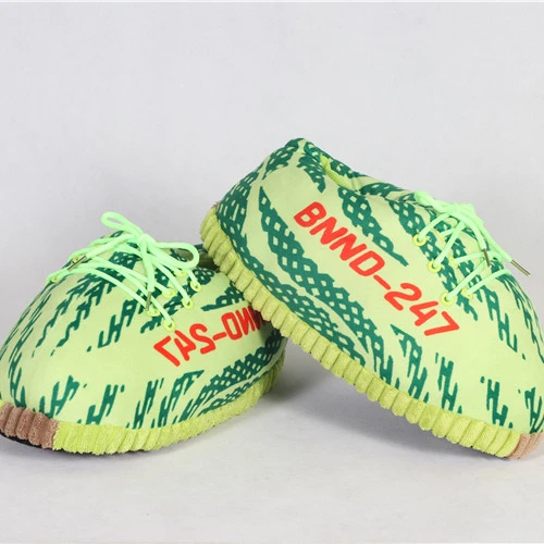 

2021 New Models Average Size Wholesale Cozy Shoes Plush Indoor Slipper Yeezy Sneaker Slippers