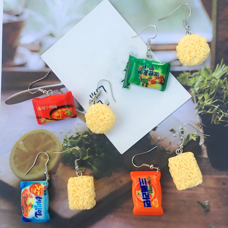 

Funny Personality Instant Noodles Food Earrings for Women Girls Cute Handmade Simulation Resin Ramen Earrings Jewelry Brincos, Same with photos
