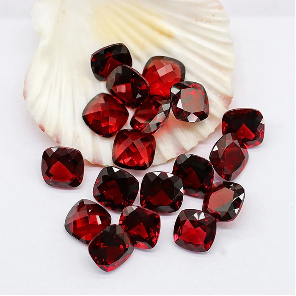

HanYu Low Price High Quality Cushion Cut Loose Garnet Gemstone Red Garnet Stone Natural