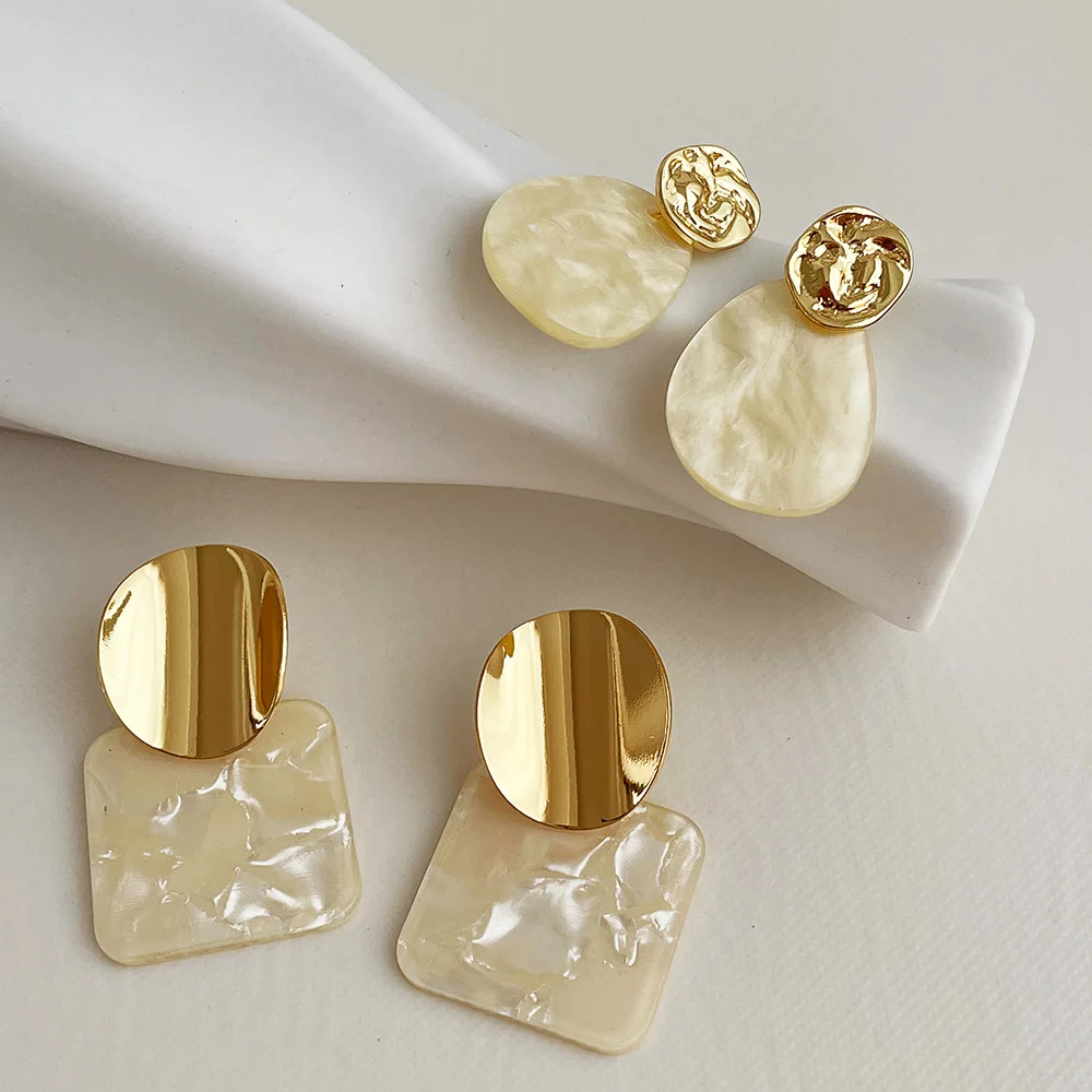 

Vershal A720 New Design 18k Gold Plated Geometric Water Drop Square Acrylic Drop Earrings