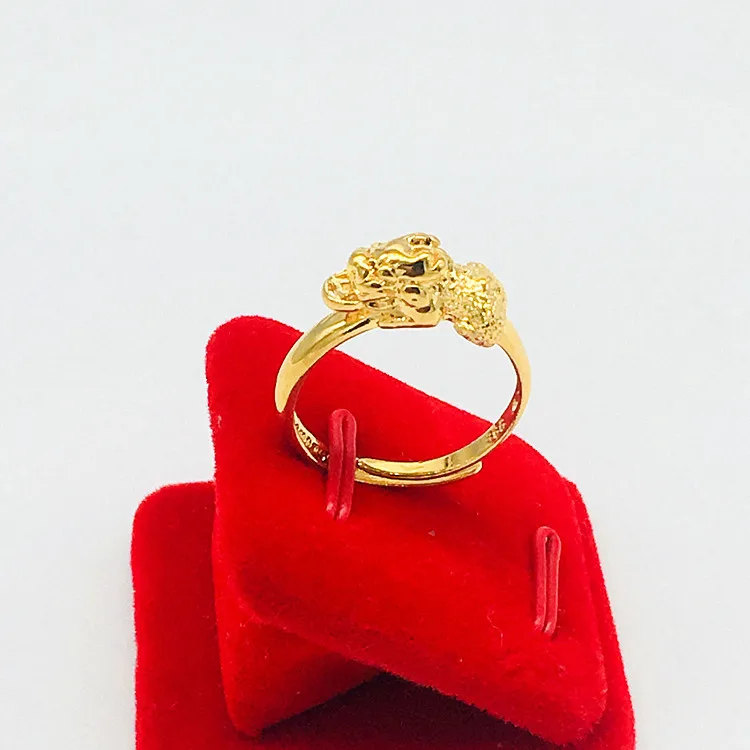 

Dubai Gold Couple Style Brave Ring Brass Gold Plated Brave Ring Vacuum Plating Gold Male And Female Opening Decoration