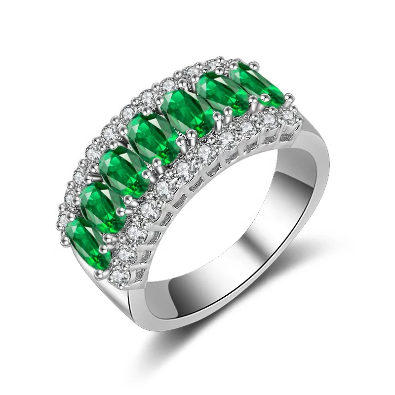 

Luxury Male Female Green Crystal Ring Vintage Silver Color Wedding Rings For Women Men Dainty Big Oval Zircon Engagement Ring