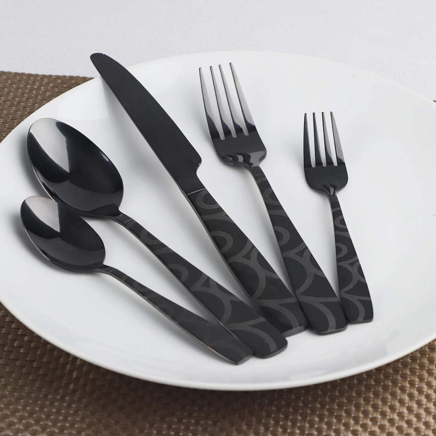 

Black laser pattern long handle cutlery knife set stainless steel 5 pcs restaurant flatware sets, Champagne gold
