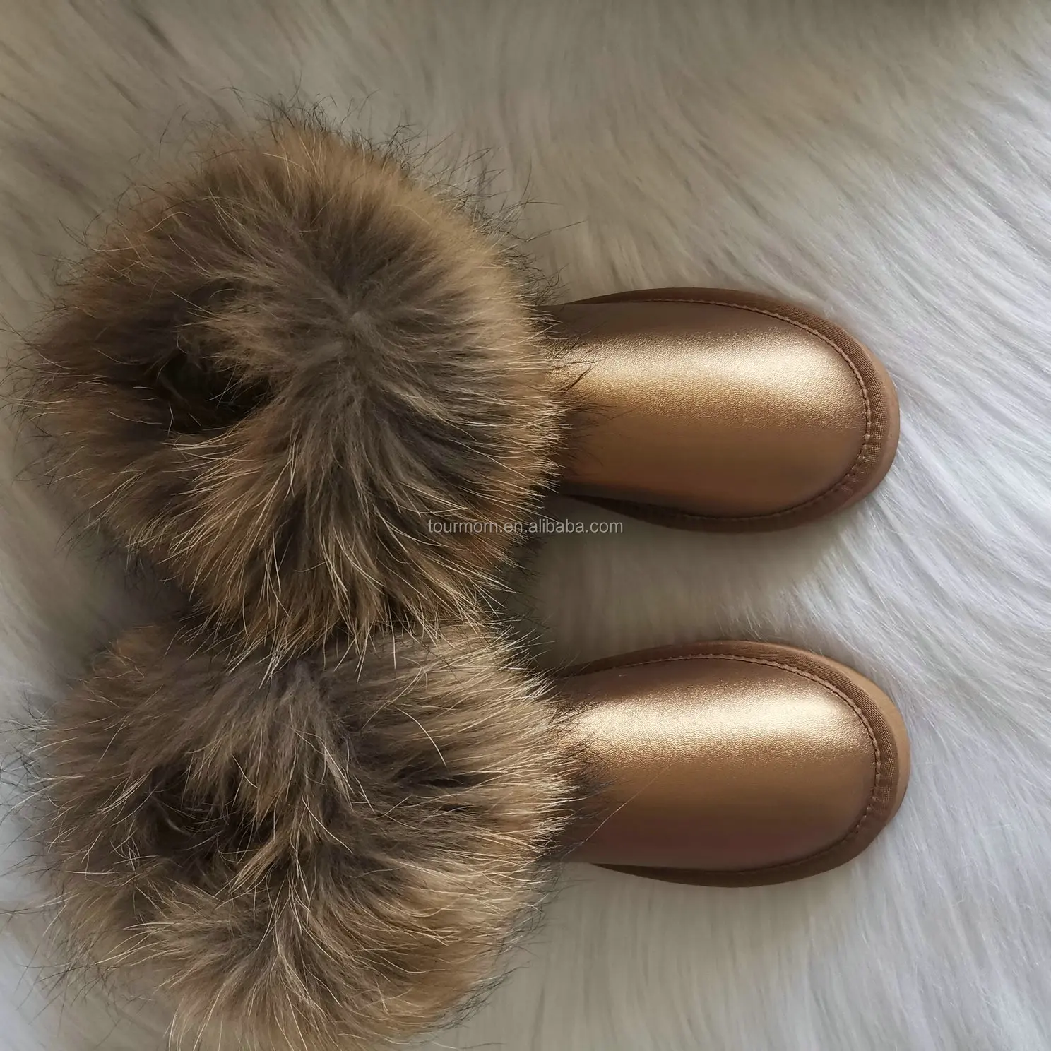 golden fur boot  (2).jpg