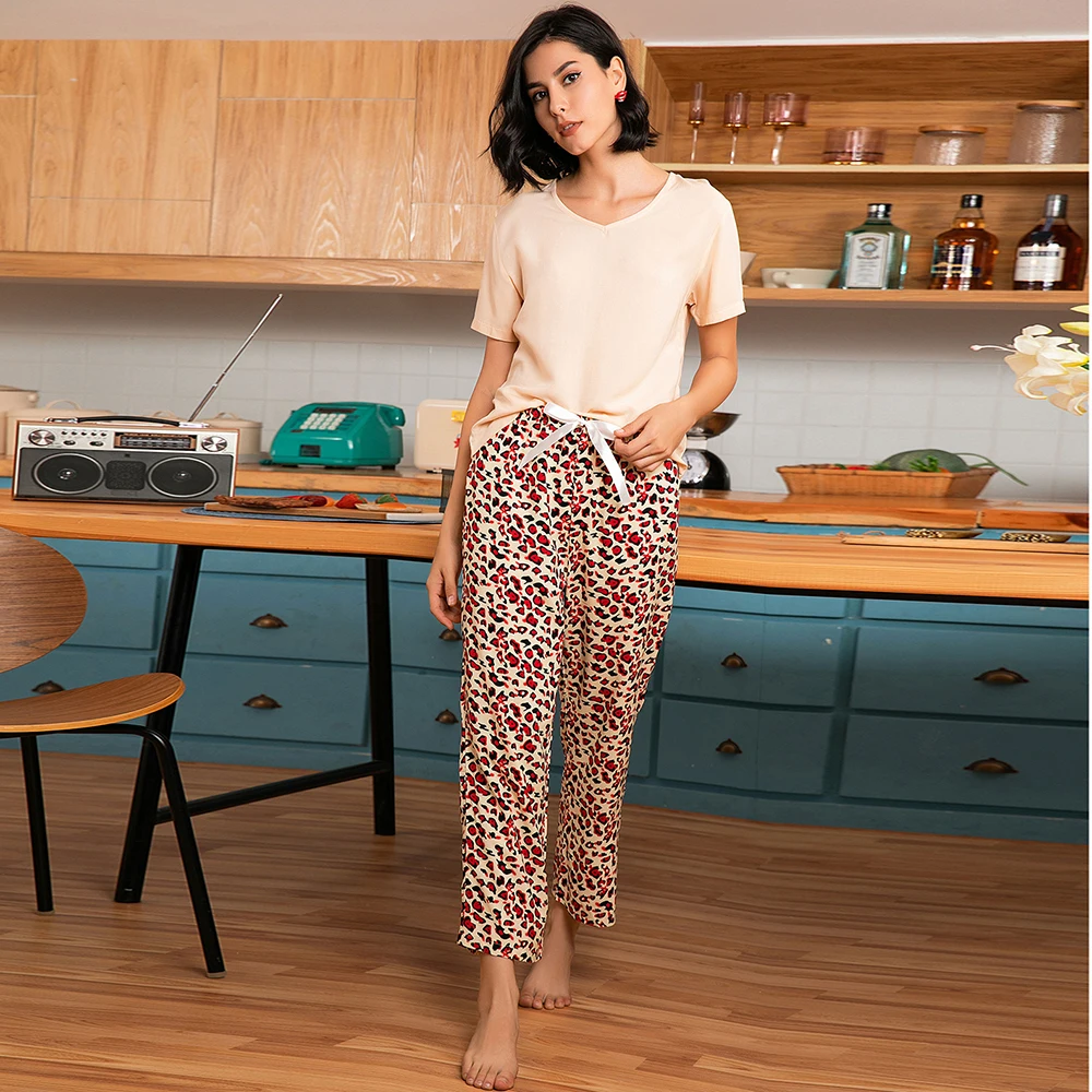 

Fashionable red leopard loungewear homewear set clothes ladies pijamas completas de personajes pajama house dresses for women