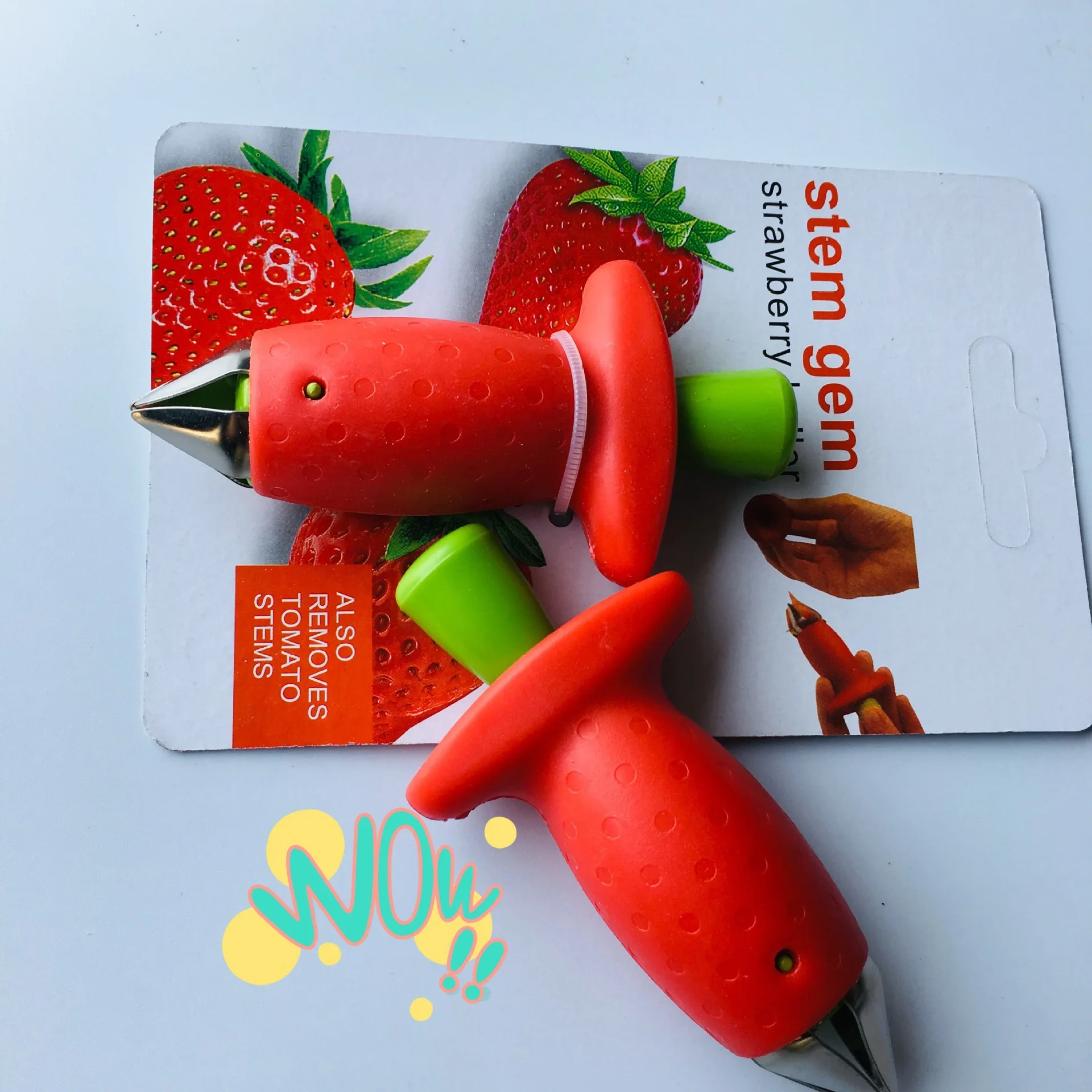

Red Strawberry Huller Strawberry Top Leaf Remover Gadget Tomato Stalks Fruit Knife Stem Remover Portable Kitchen Tool, Random color