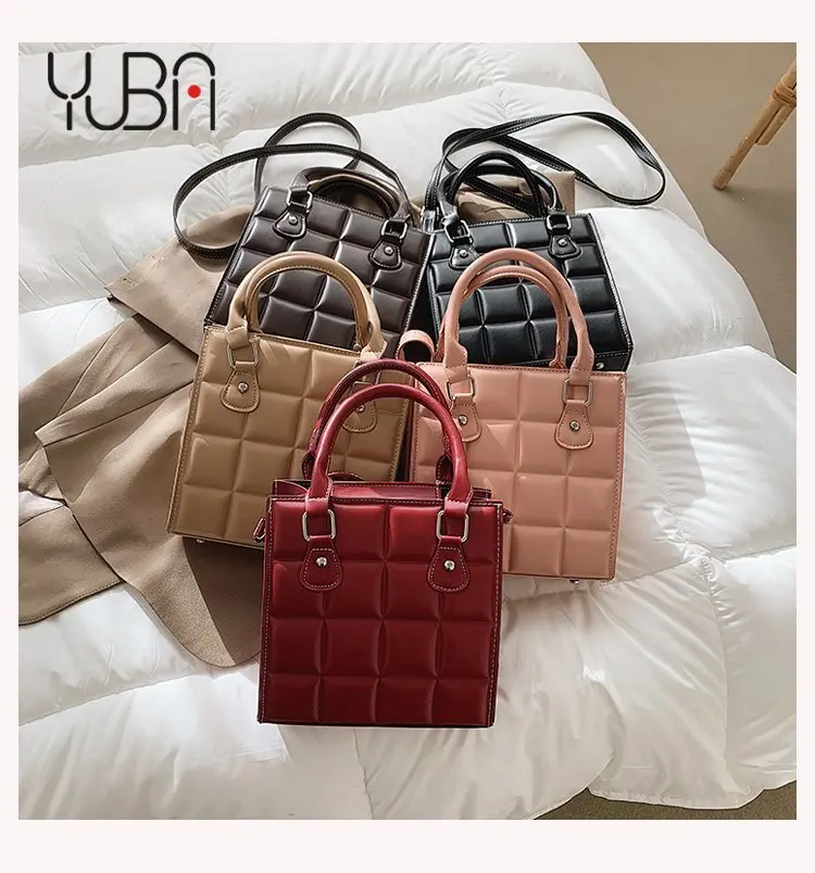 

2021 crossbody bags luxury shoulder bags for women white and gold chain purse wholesale price custom cheap, Customizable