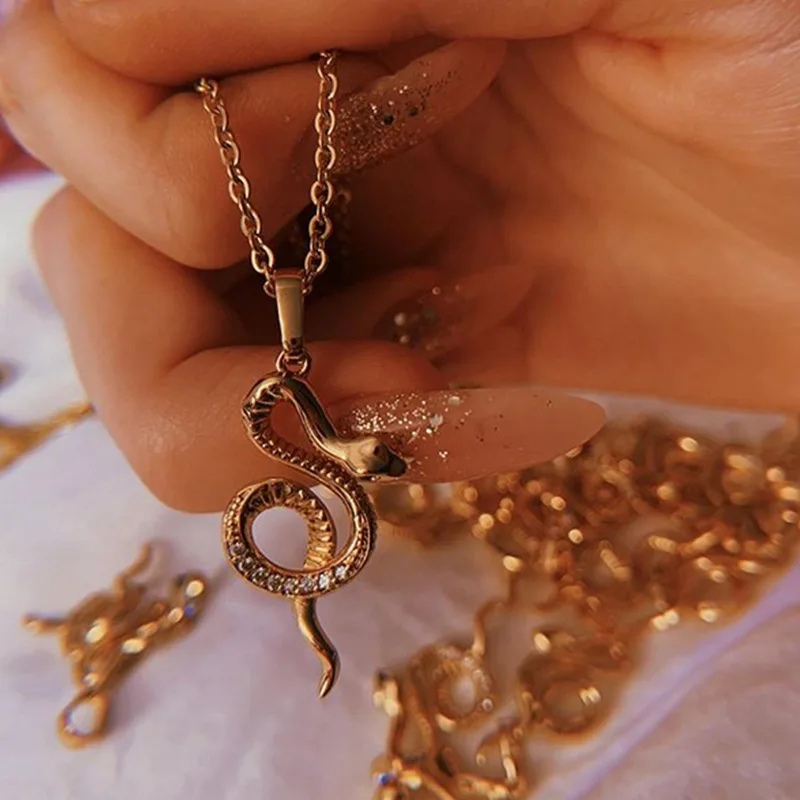 

2021 fashion pendant crystal snake zodiac necklace