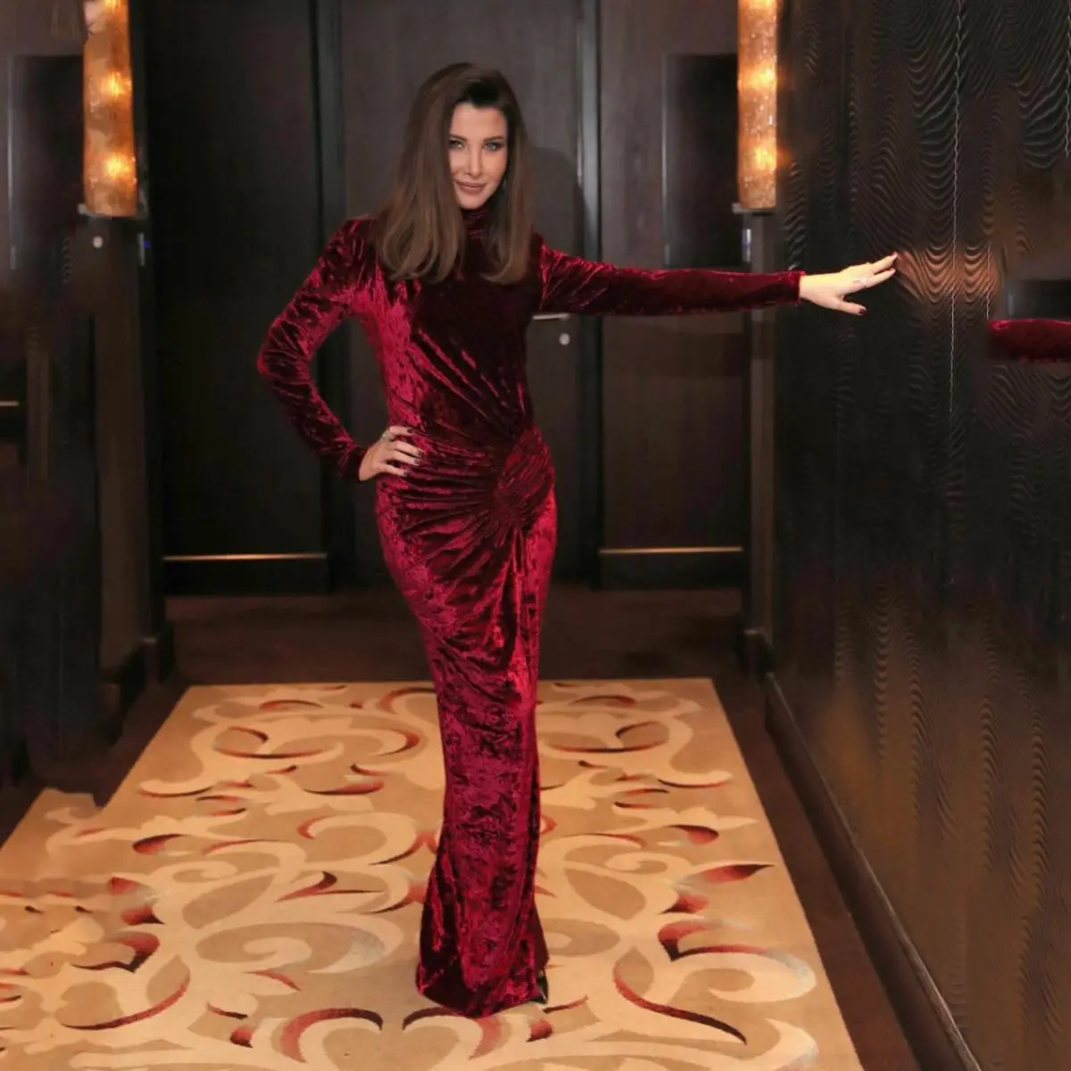 

2021 star aristocratic evening dress velvet slim sexy high slit irregular dress long skirt plus size female skirt Velvet dress