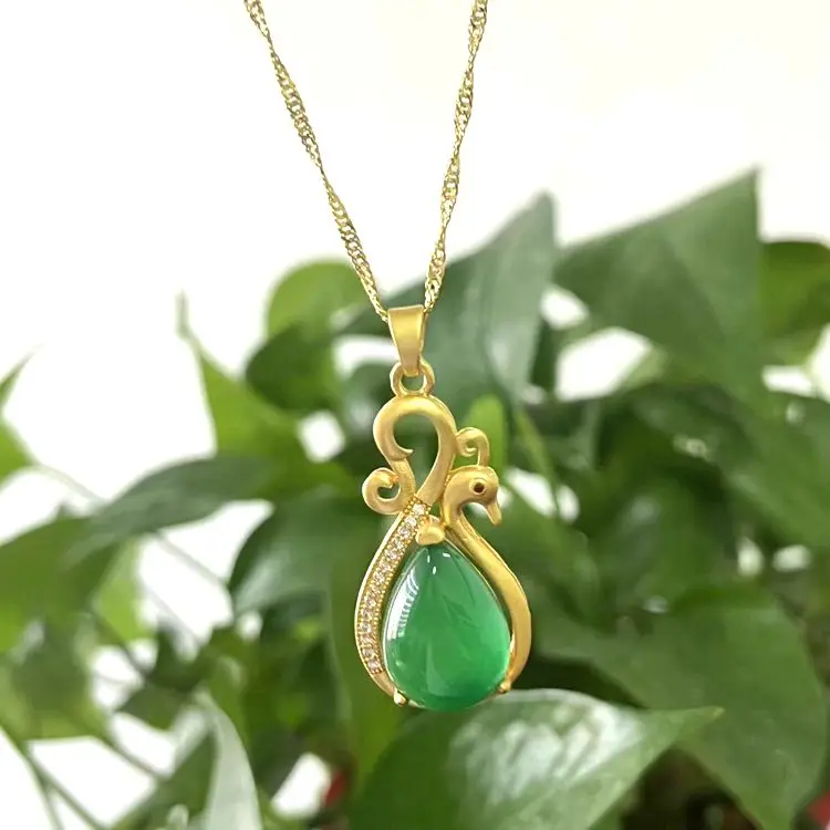 

2022 new fashion green diamond necklace jade pendant natural real jade stone necklace women lucky charms